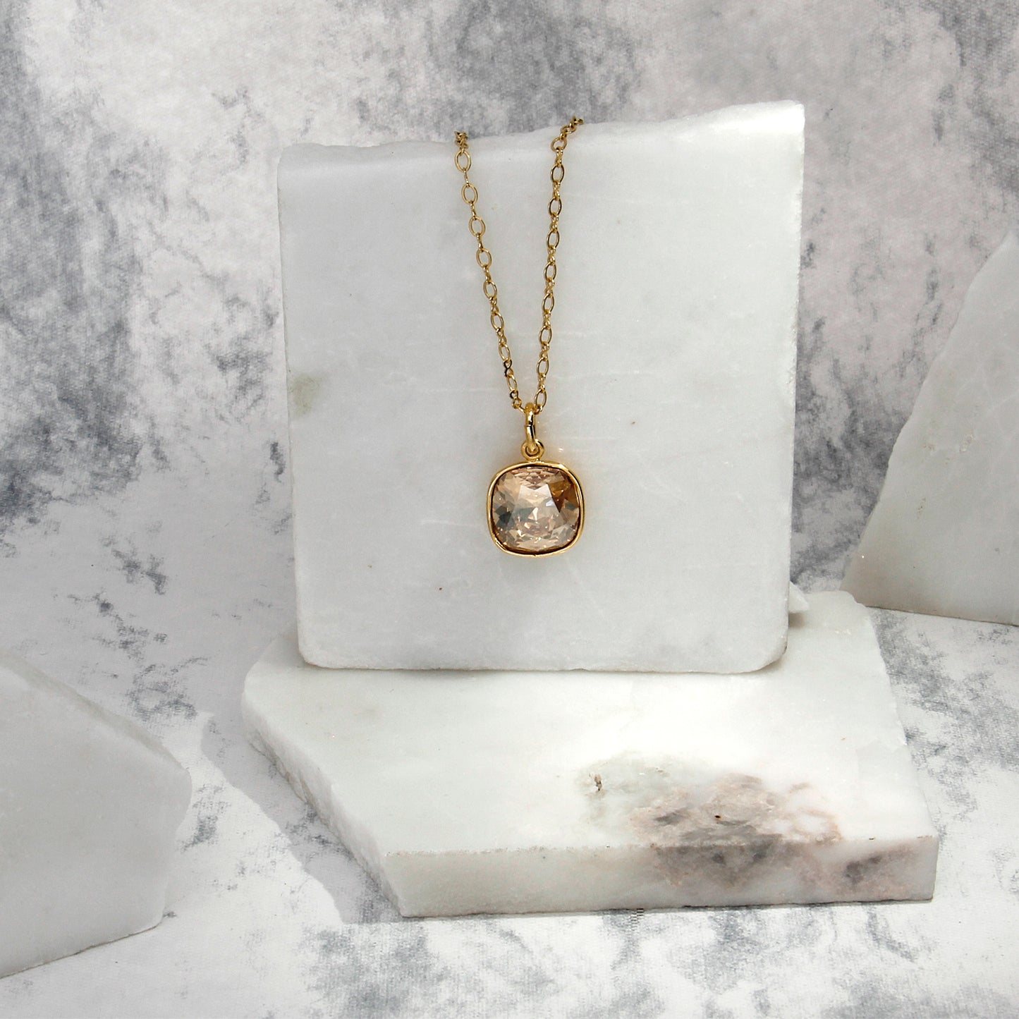 Collar Cuadrado Baño De Oro 14k | Cristal Europeo Dorado