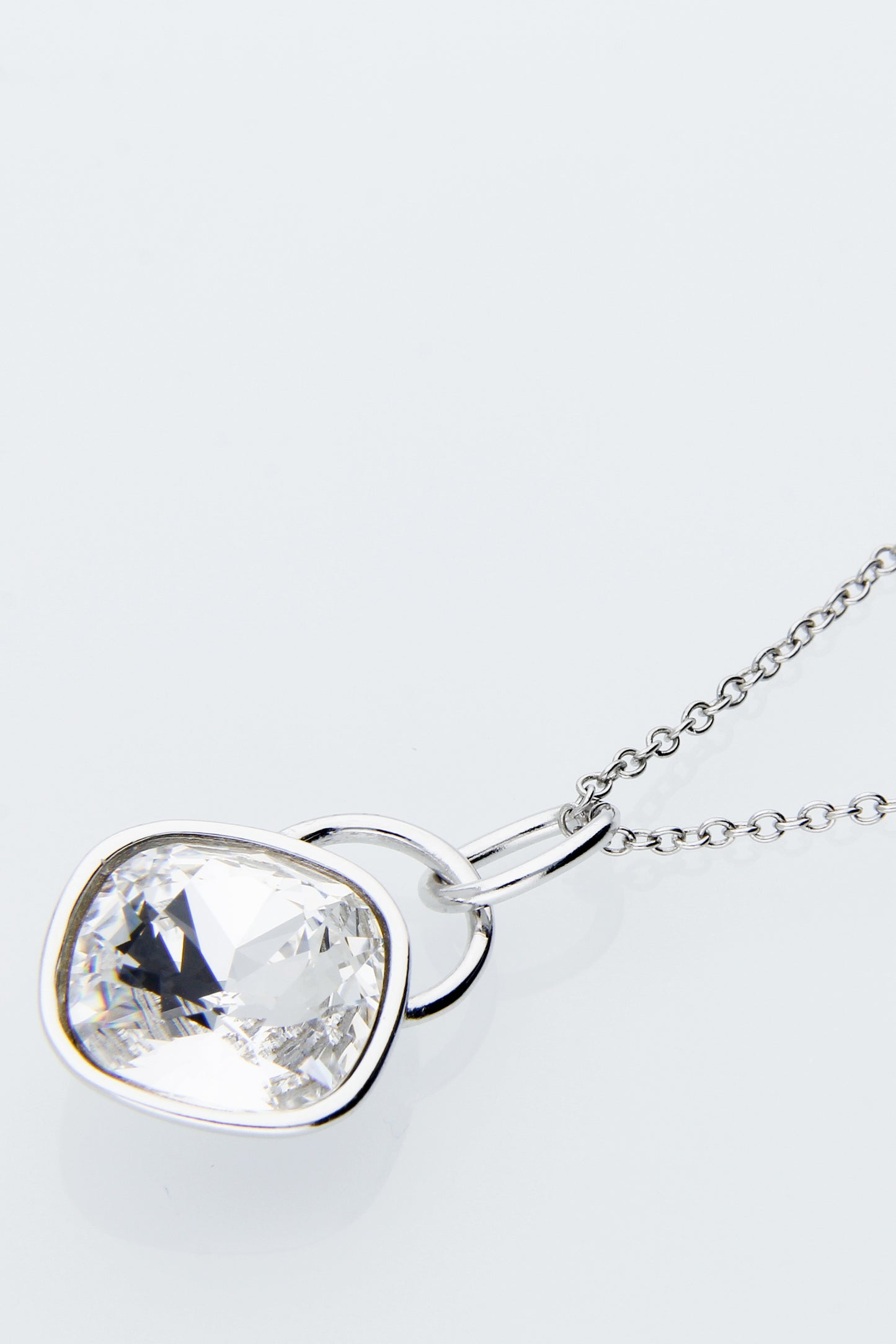 Collar Rombo | Baño de Rodio | Cristal