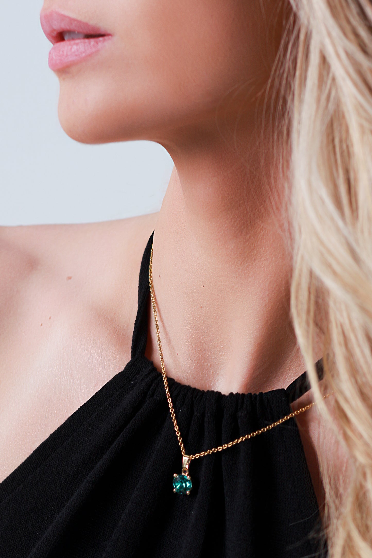 Collar Solitario | Baño de Oro | Emerald